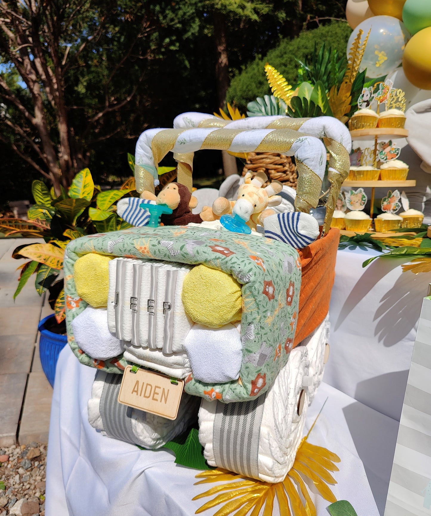 jeep diaper cake